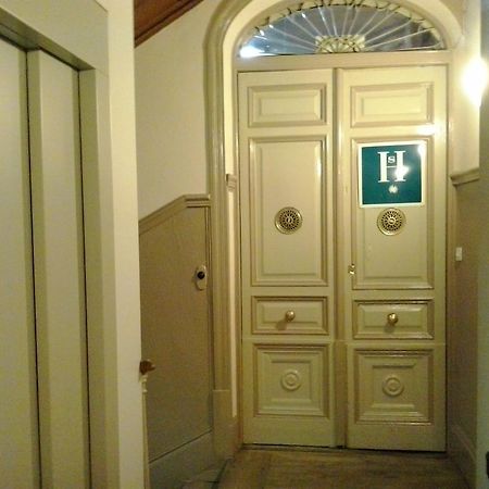 Hostal Alonso Madrid Bagian luar foto