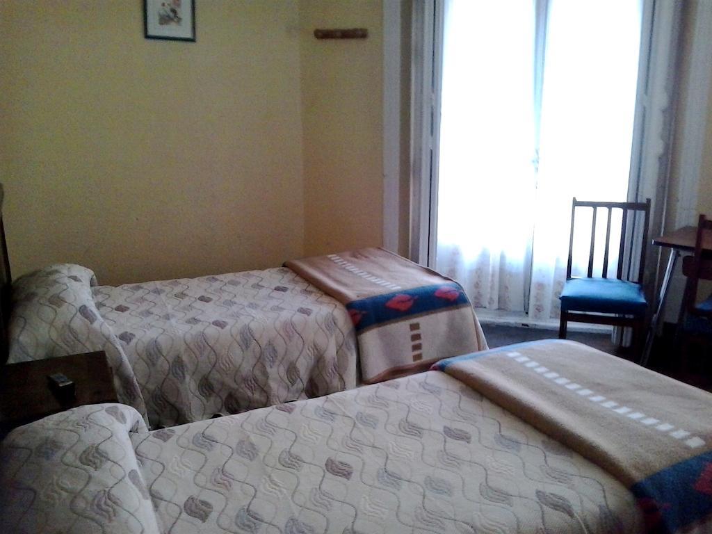 Hostal Alonso Madrid Ruang foto